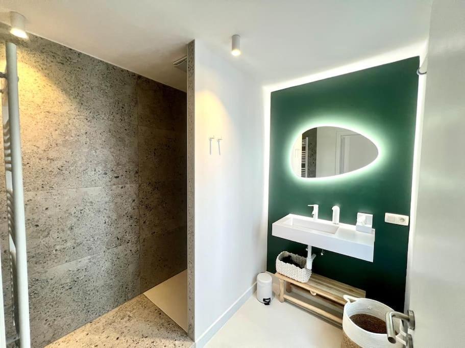 Duplex Chic Et Spacieux - Hypercentre Liège Exterior foto